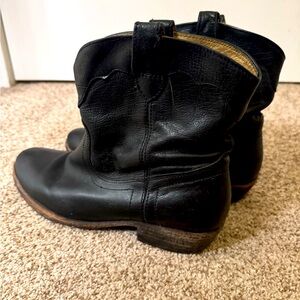 Frye Black Leather Short Western Ankle Boots